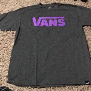 Medium Vans shirt